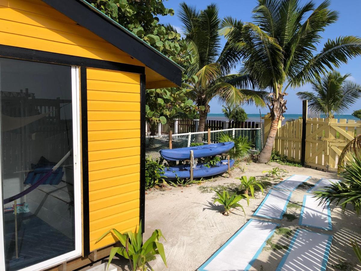 The Novelo Hotel Caye Caulker Buitenkant foto