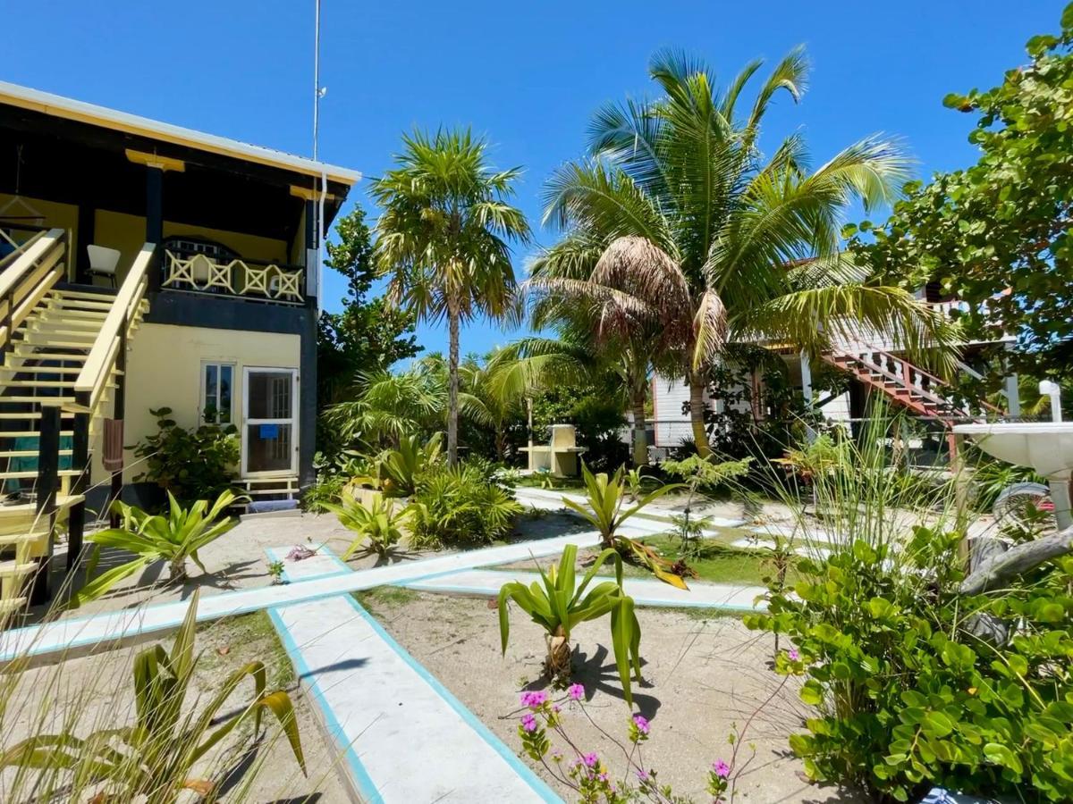 The Novelo Hotel Caye Caulker Buitenkant foto